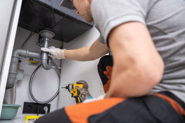 Best Emergency Plumbing Services in Emerald Lake Hills, CA